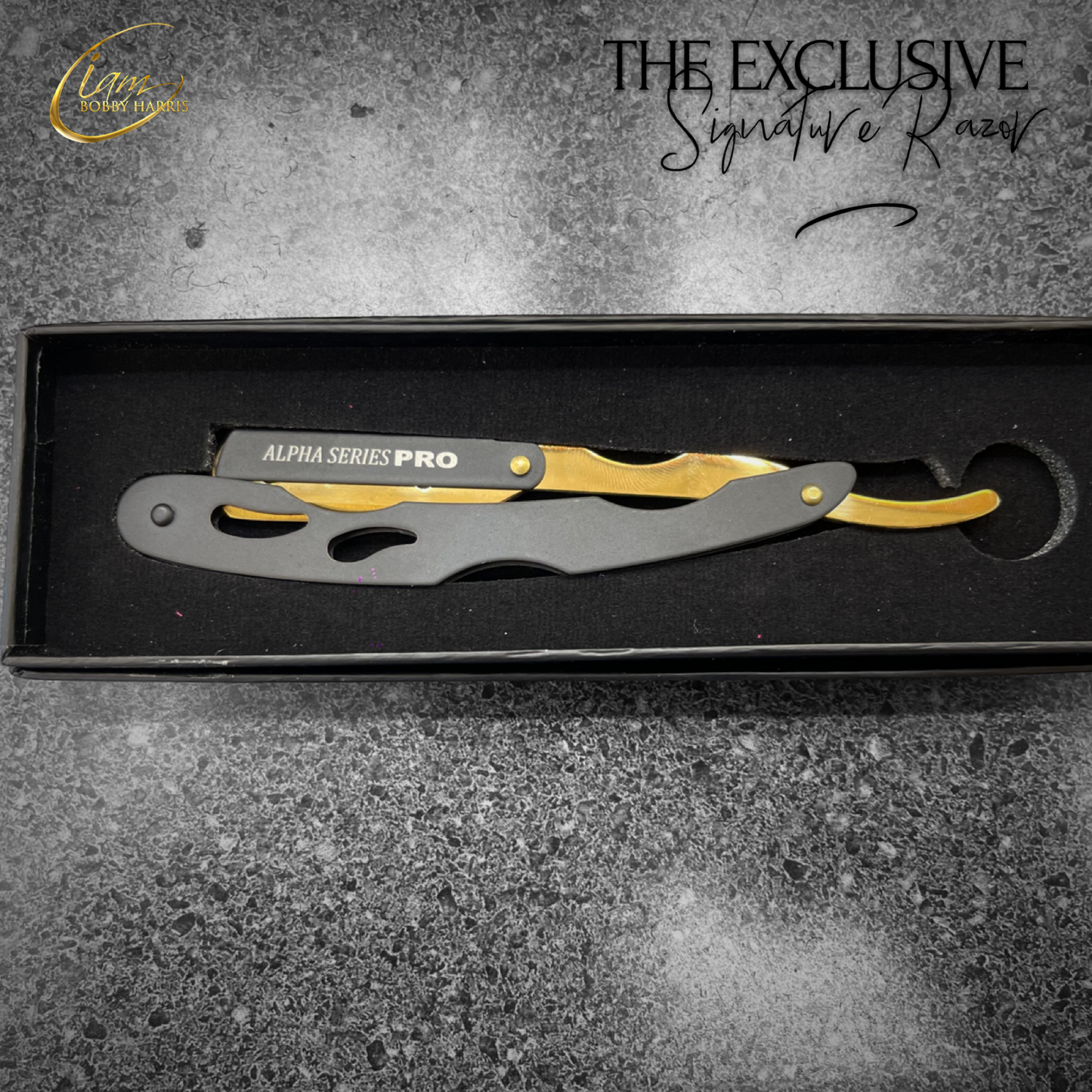 Signature Razor (Exclusive)